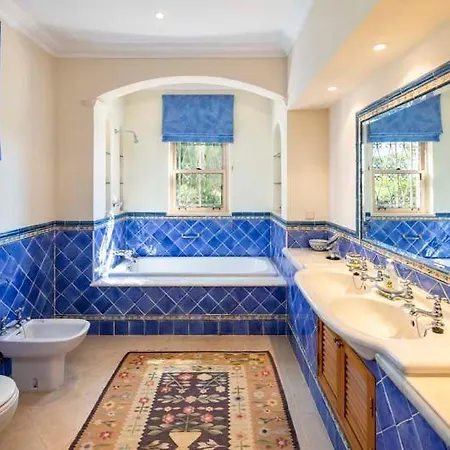 Sleeps 10 Pool Air Con Wifi Villa *