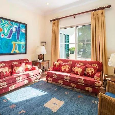 Villa Sleeps 10 Pool Air Con Wifi Ludo