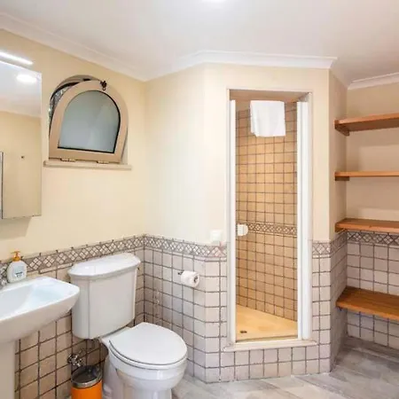 Sleeps 10 Pool Air Con Wifi * Ludo